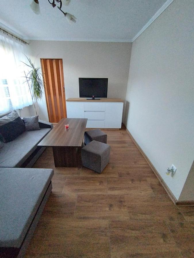 Apartament Przy Dworcu W Sanoku Exterior foto