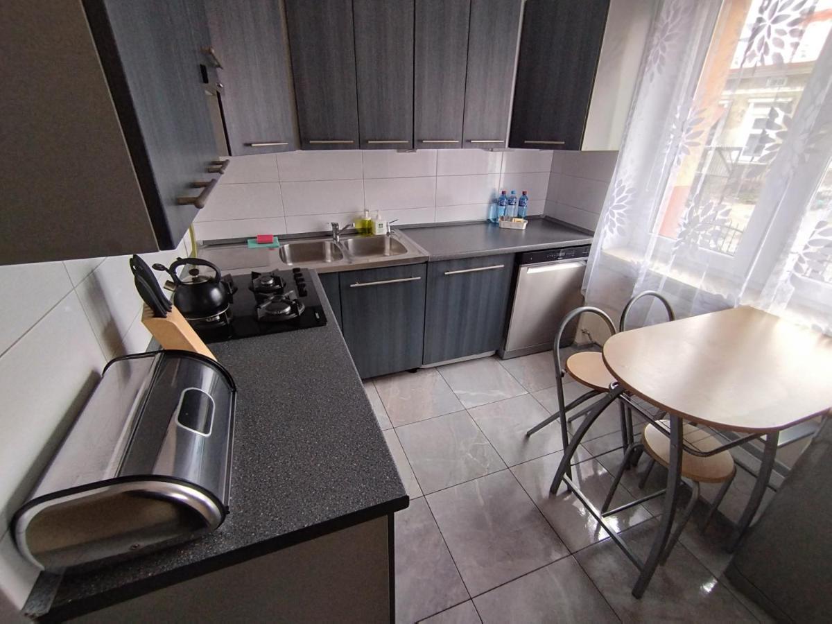Apartament Przy Dworcu W Sanoku Exterior foto
