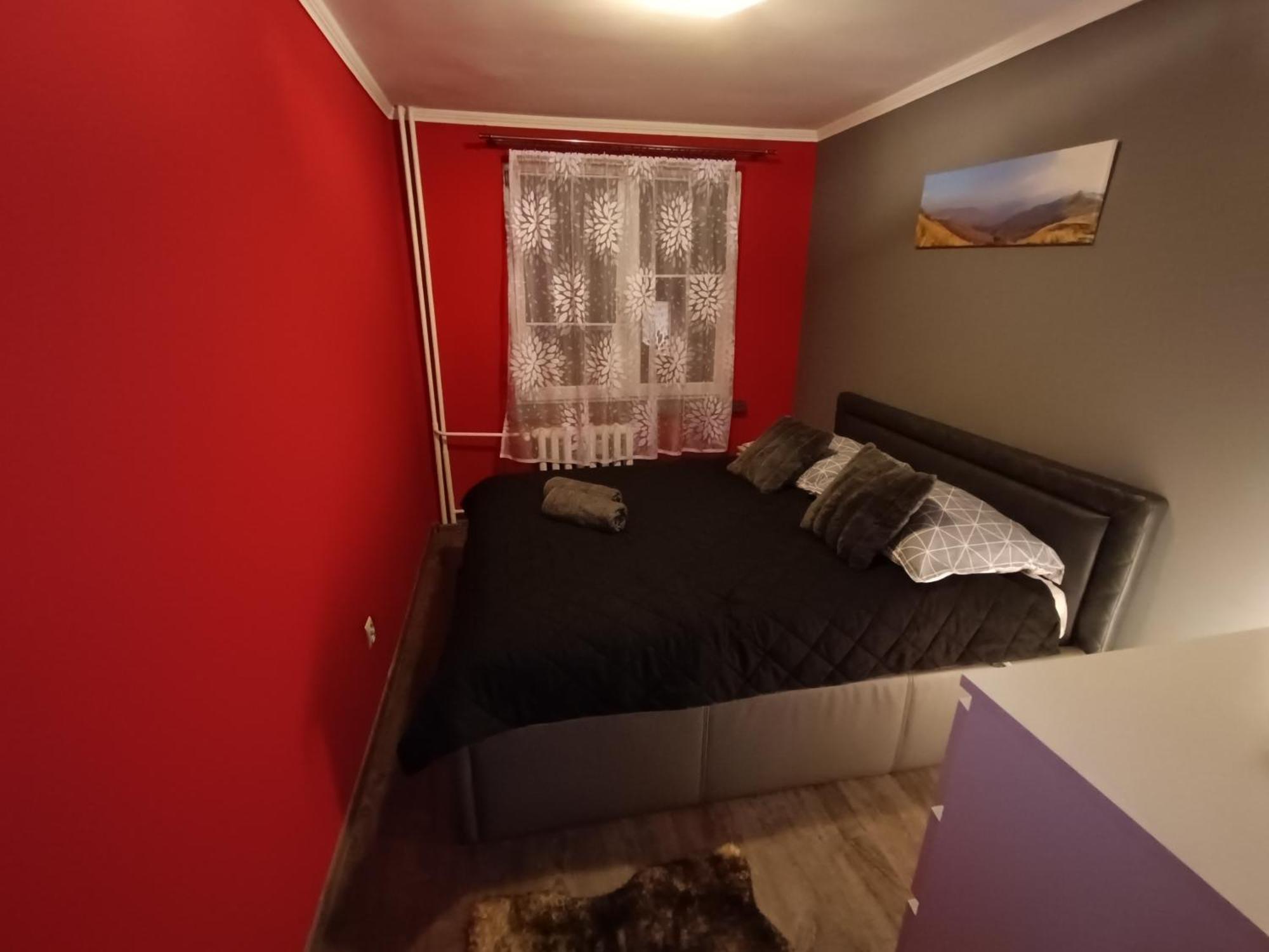 Apartament Przy Dworcu W Sanoku Exterior foto